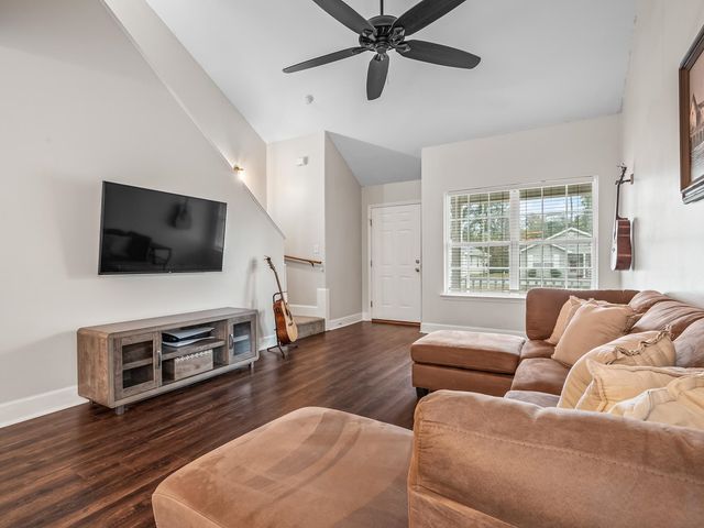 99 Cochise Street, Crawfordville, FL 32327