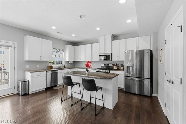 1397 Annette Court, Lakewood, OH 44107