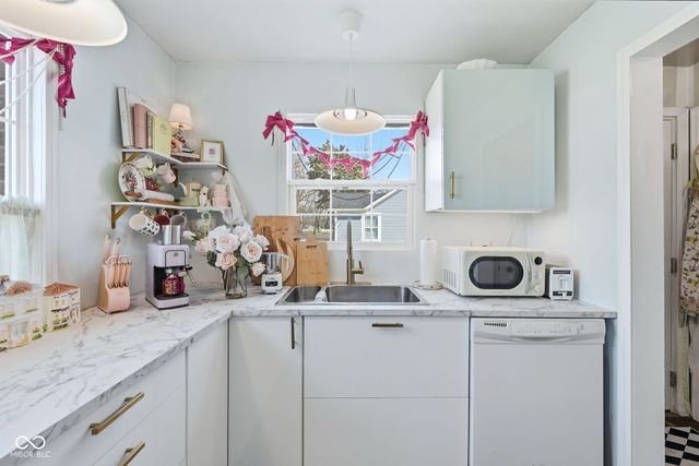 4411 E 34th Street, Indianapolis, IN 46218