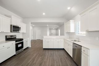 3201 Yellow Rose Drive, Texas City, TX 77591