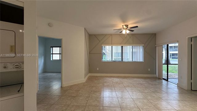 2445 SW 18th Ter 1102, Fort Lauderdale, FL 33315