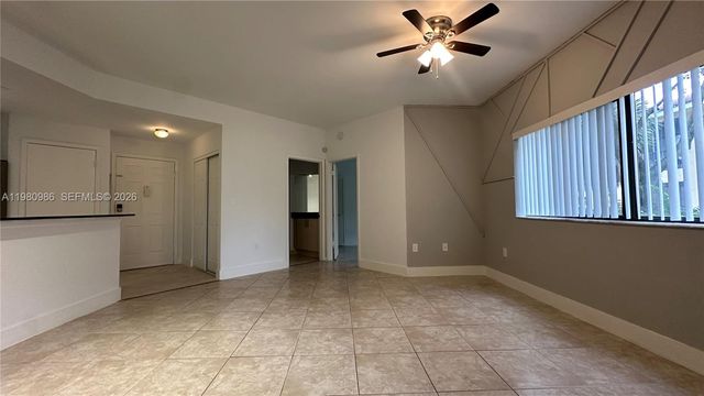 2445 SW 18th Ter 1102, Fort Lauderdale, FL 33315