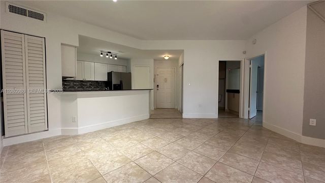 2445 SW 18th Ter 1102, Fort Lauderdale, FL 33315