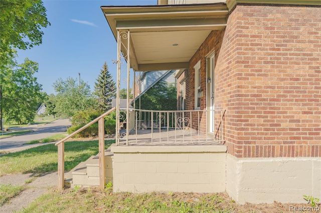 207 Oliver Street, Pontiac, MI 48342
