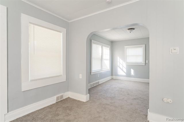 207 Oliver Street, Pontiac, MI 48342