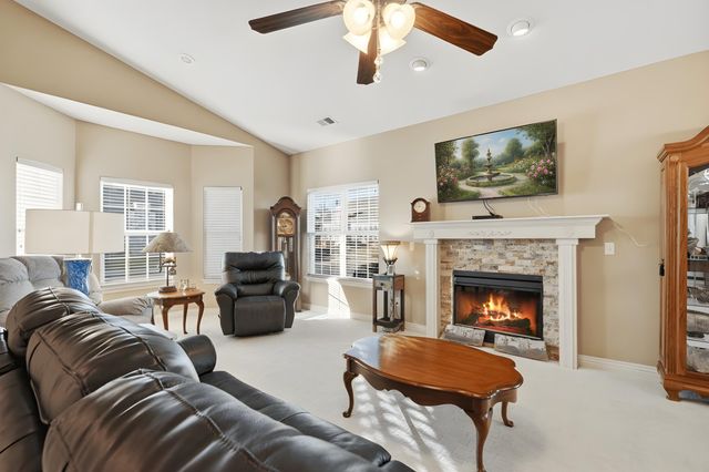 210 Rue De Villas Circle, Branson, MO 65616