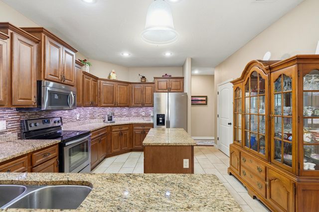 210 Rue De Villas Circle, Branson, MO 65616