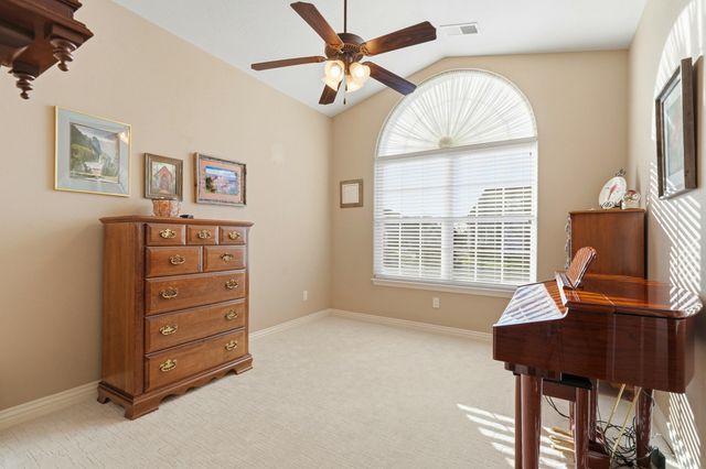 210 Rue De Villas Circle, Branson, MO 65616