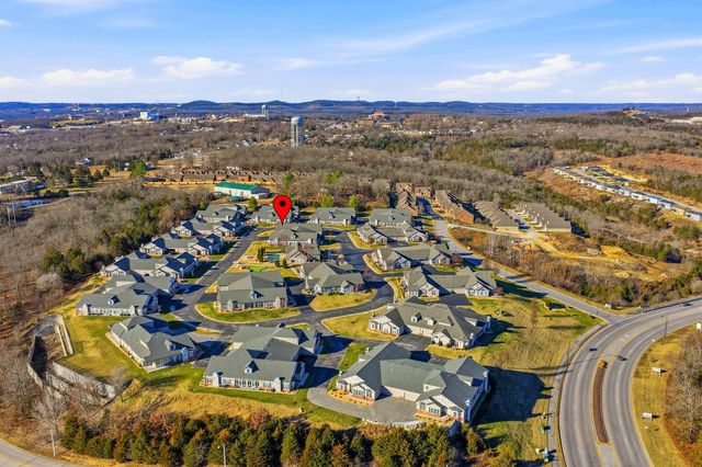 210 Rue De Villas Circle, Branson, MO 65616