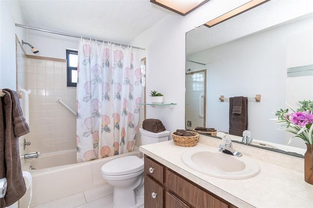 213 HIGH POINT DRIVE 213B, Englewood, FL 34223