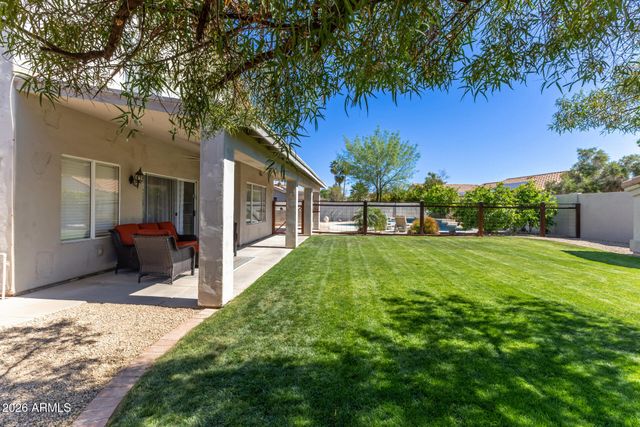 7247 W LOS GATOS Drive, Glendale, AZ 85310