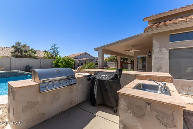 7247 W LOS GATOS Drive, Glendale, AZ 85310