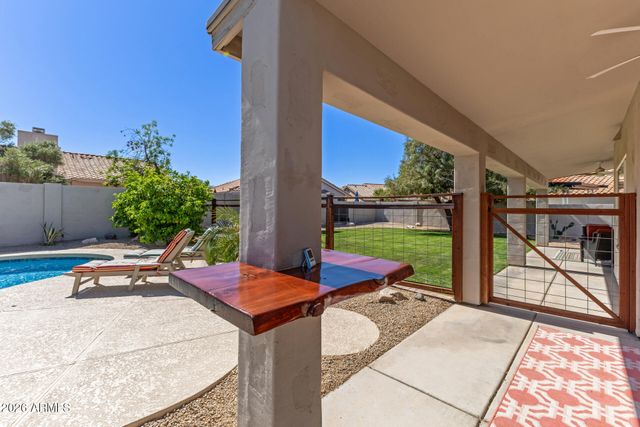 7247 W LOS GATOS Drive, Glendale, AZ 85310