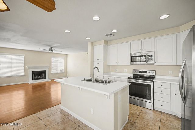7247 W LOS GATOS Drive, Glendale, AZ 85310