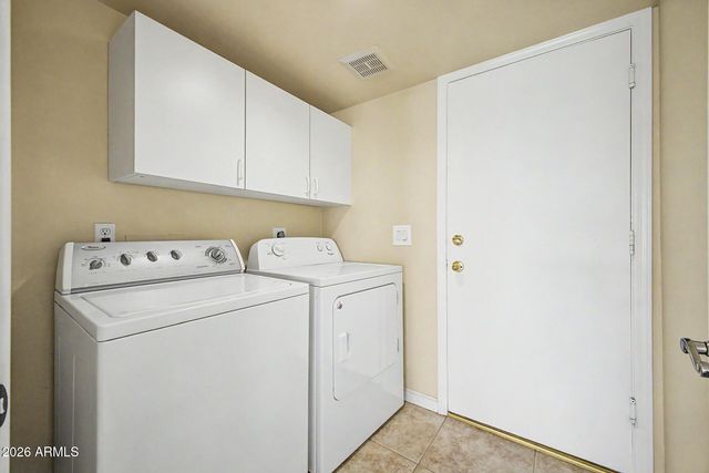 7247 W LOS GATOS Drive, Glendale, AZ 85310