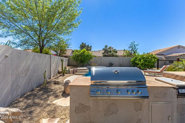 7247 W LOS GATOS Drive, Glendale, AZ 85310