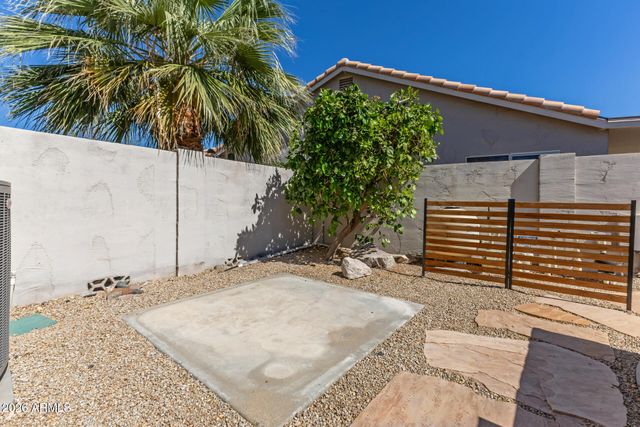 7247 W LOS GATOS Drive, Glendale, AZ 85310