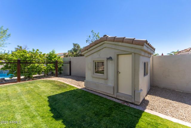 7247 W LOS GATOS Drive, Glendale, AZ 85310