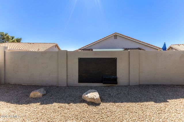 7247 W LOS GATOS Drive, Glendale, AZ 85310