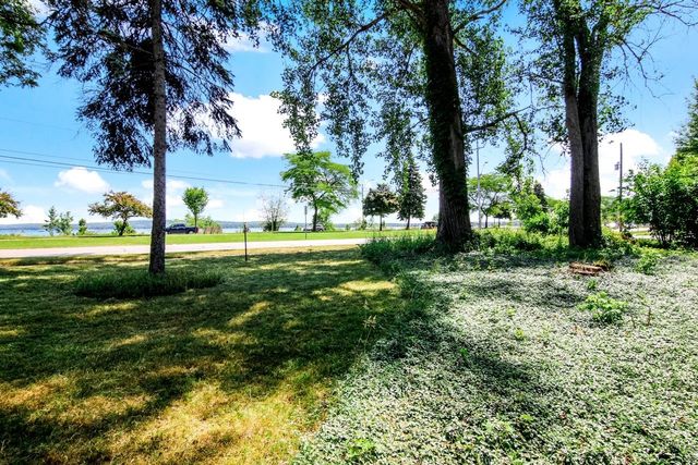 1123 Bay Street, Traverse City, MI 49684