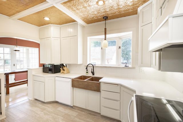 1125 5th Street N, Fargo, ND 58102