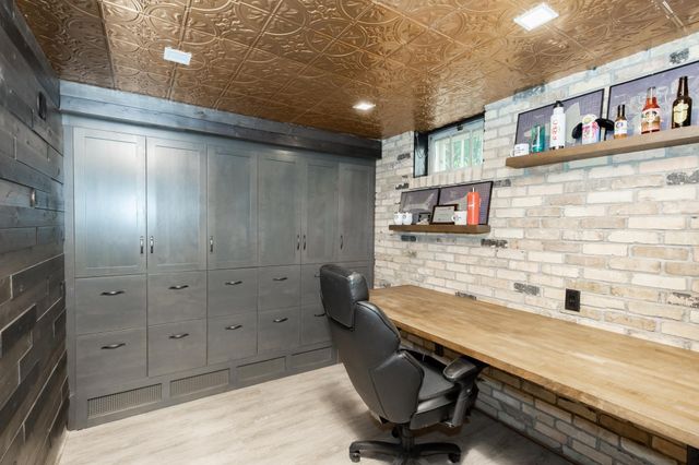 1125 5th Street N, Fargo, ND 58102