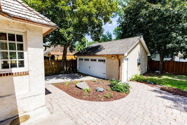 1125 5th Street N, Fargo, ND 58102