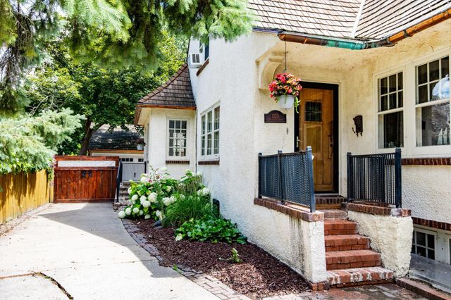 1125 5th Street N, Fargo, ND 58102