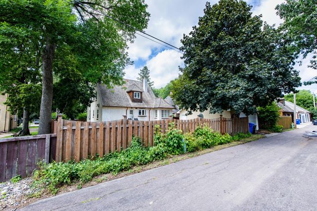 1125 5th Street N, Fargo, ND 58102