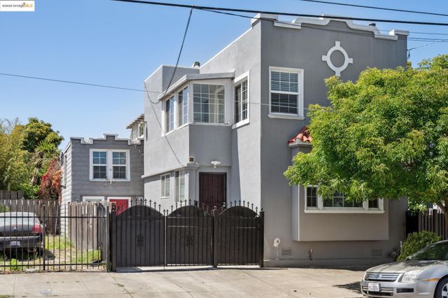 1063 32Nd St, Oakland, CA 94608