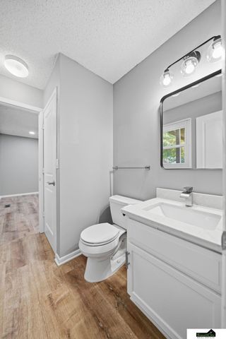 5831 Queens Drive, Lincoln, NE 68516