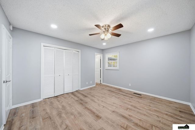 5831 Queens Drive, Lincoln, NE 68516