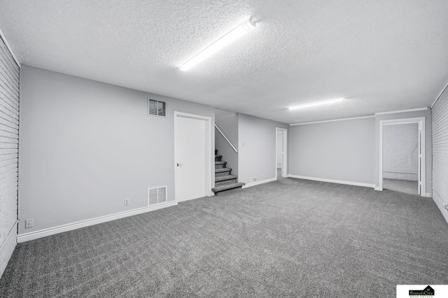 5831 Queens Drive, Lincoln, NE 68516