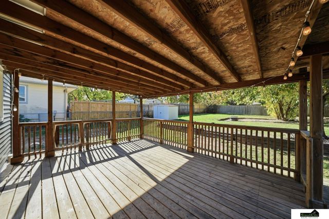 5831 Queens Drive, Lincoln, NE 68516