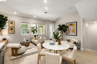 28966 Parkridge Loop 116, Hayward, CA 94544