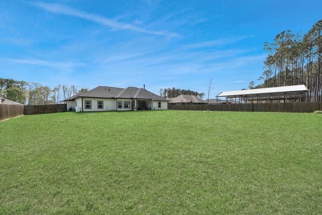 2102 Road 660, Dayton, TX 77535