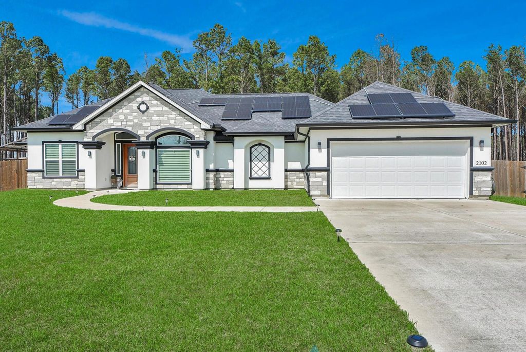 2102 Road 660, Dayton, TX 77535