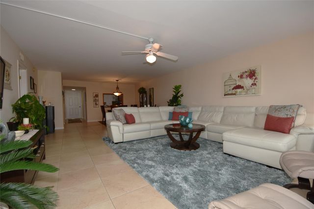 3111 NE 51st Street 405c, Fort Lauderdale, FL 33308