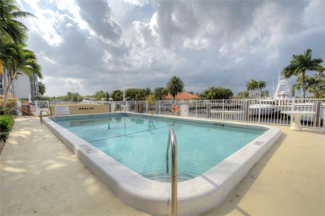 3111 NE 51st Street 405c, Fort Lauderdale, FL 33308