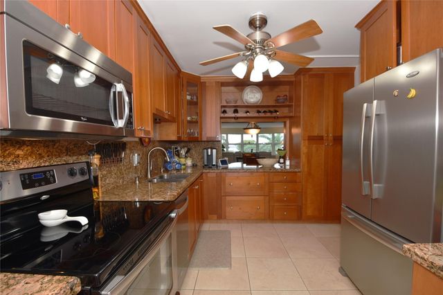 3111 NE 51st Street 405c, Fort Lauderdale, FL 33308