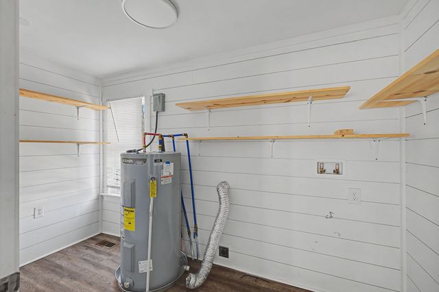 302 Hickory Dr, Shelbyville, TN 37160