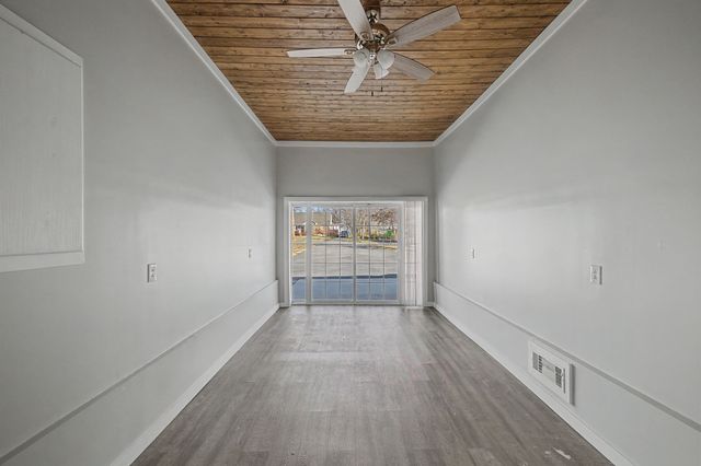 302 Hickory Dr, Shelbyville, TN 37160