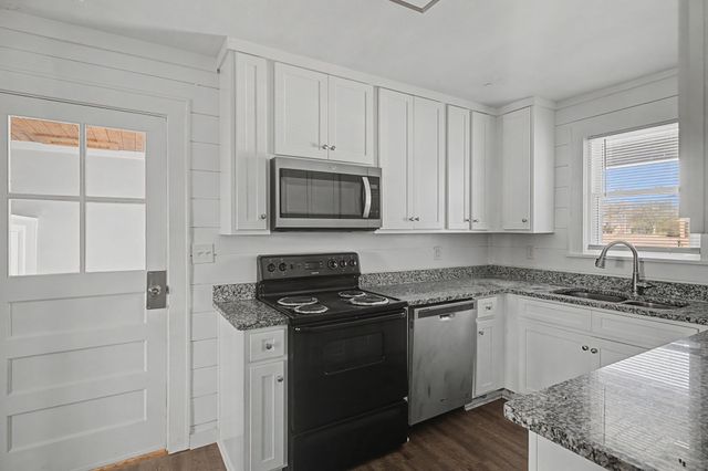 302 Hickory Dr, Shelbyville, TN 37160