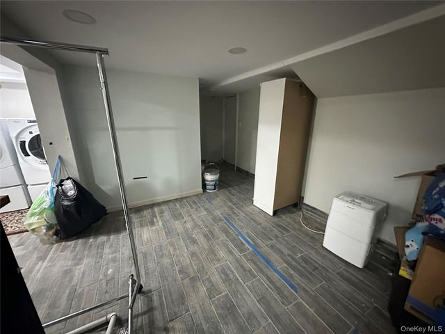 80 E 19th Street, Huntington Station, NY 11746