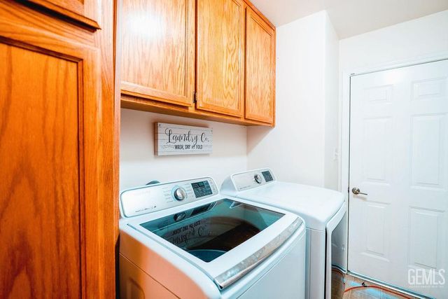 114 Sowerby Village Lane, Bakersfield, CA 93307