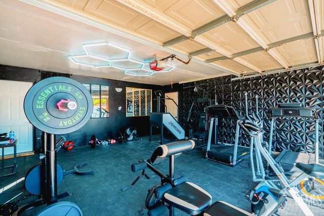 114 Sowerby Village Lane, Bakersfield, CA 93307