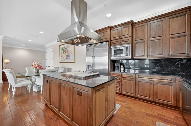501 Samuels Avenue 110, Fort Worth, TX 76102