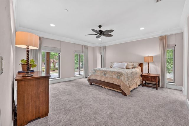 501 Samuels Avenue 110, Fort Worth, TX 76102