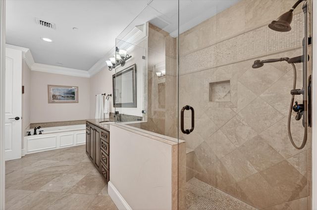 501 Samuels Avenue 110, Fort Worth, TX 76102