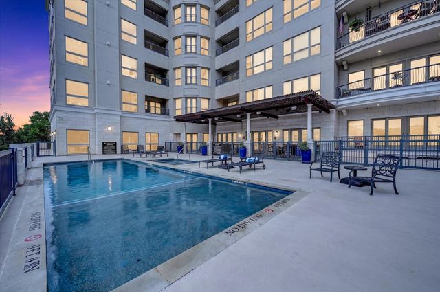 501 Samuels Avenue 110, Fort Worth, TX 76102